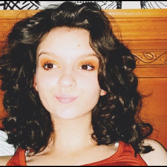 Meet your Posher, Emma - Picture 1 of 1